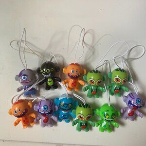 Glow Mystery Lab 2019 Kinder Joy HALLOWEEN Collectible Toy Figures